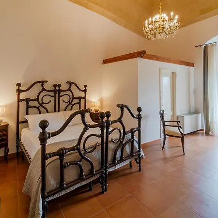 Konukevi Dimora Santa Barbara 3*