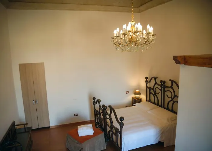 Dimora Santa Barbara Affittacamere 3*